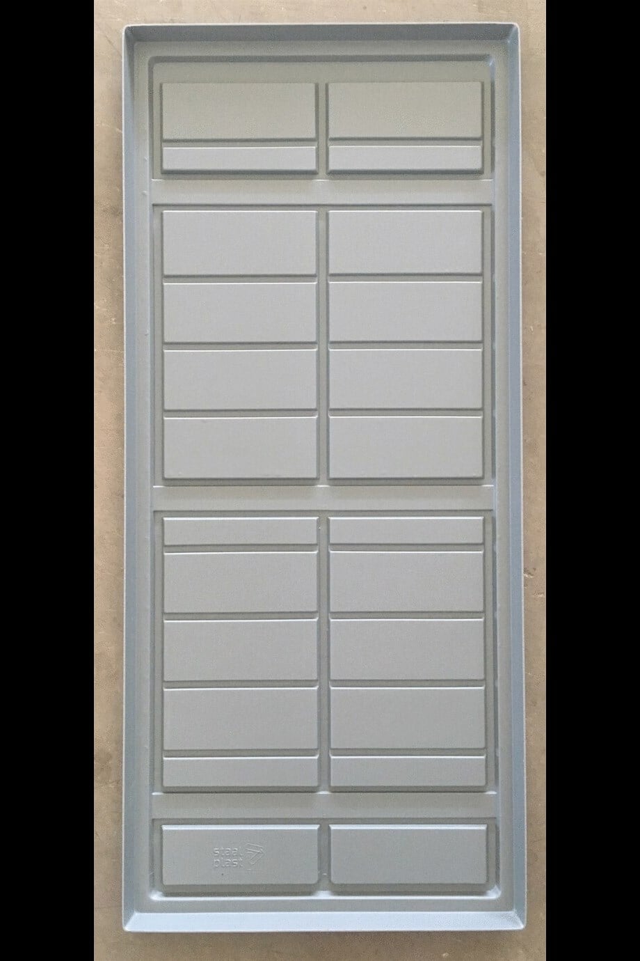 Yetiştirme Tepsisi 126 × 55 cm